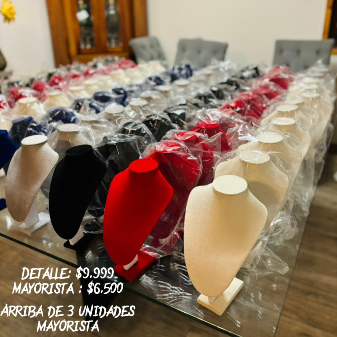Cuellos exhibidores